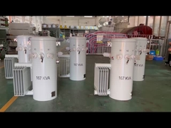 Transformador montado num poste de 167kva